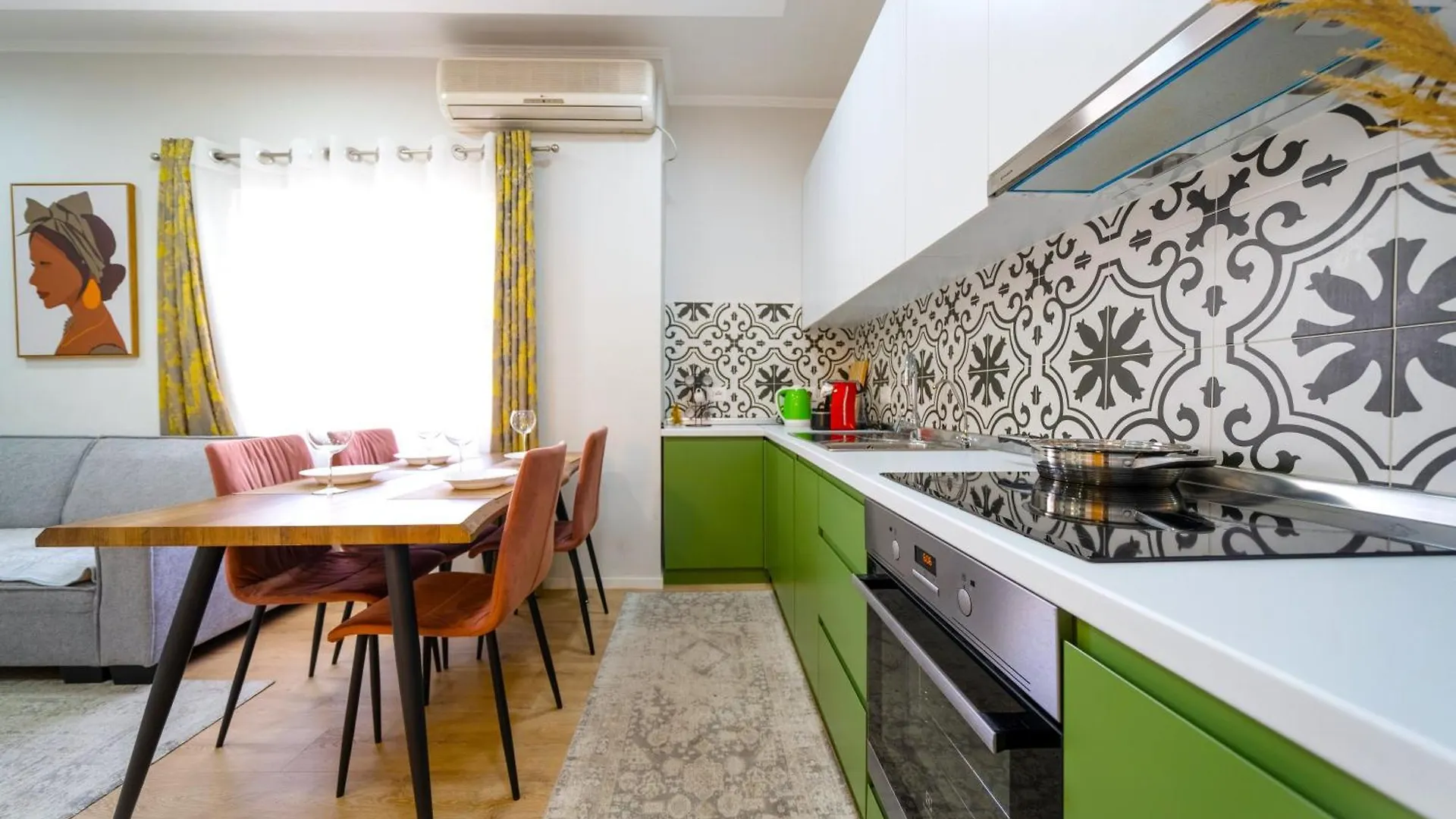 Modern 2 Bedroom Apartment With Balcony In Central Location Tirana Albania