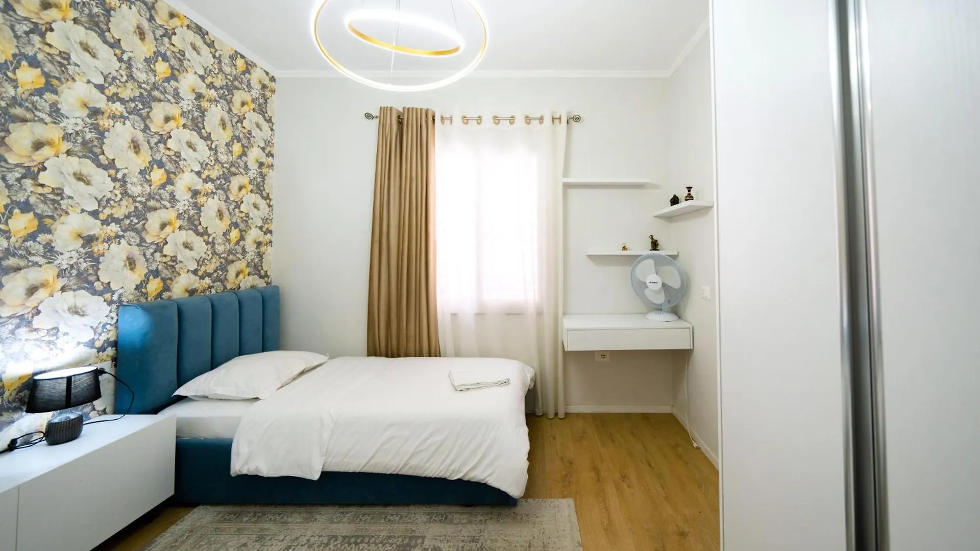 Modern 2 Bedroom Apartment With Balcony In Central Location Tirana