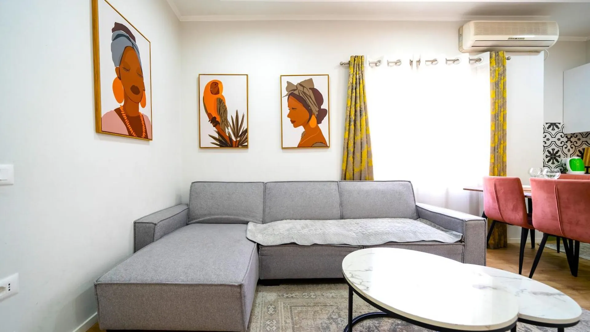 Modern 2 Bedroom Apartment With Balcony In Central Location Tirana 0*,